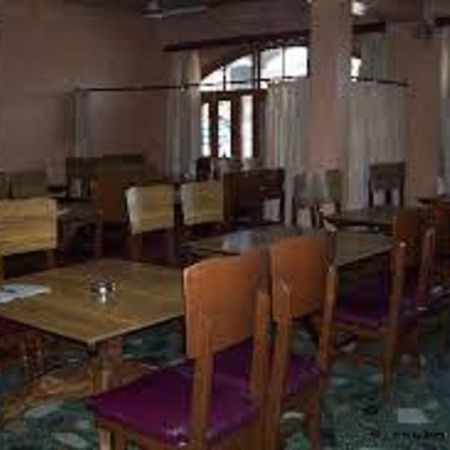 Hotel Azad Durgjan Екстер'єр фото